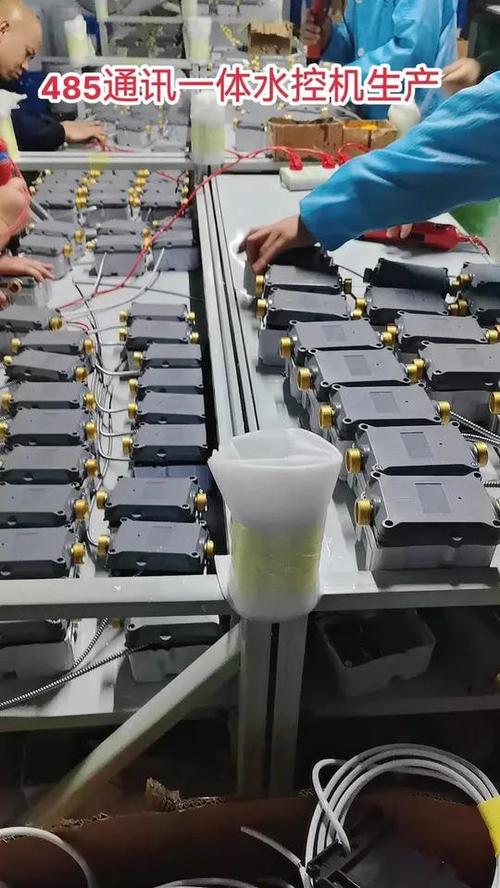忙碌的小工厂 通信设备如何让水控机在校园一卡通里精准跑起来